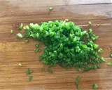 Foto del paso 1 de la receta: Ensalada de porotos con pimientos y ciboulette