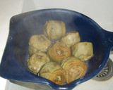 Foto del paso 3 de la receta: Huevo escalfado con alcachofas