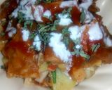 A picture of step 4 of Papri chaat.
