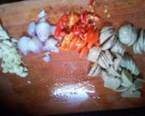 Foto langkah ke 2 dari resep Tumis pokcoy dan bakso.