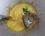 Foto langkah ke 1 dari resep Ayam Goreng Bumbu Kuning.