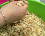 Foto del paso 2 de la receta: Migas de pan y harina