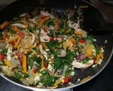 Foto langkah ke 5 dari resep Tumis pakis haji ft wortel.
