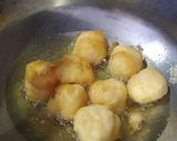 A picture of step 5 of Dahi bhalla.