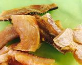 Hình bước làm 2 của món Khô cá lóc sốt mật ong