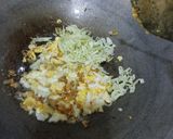 Foto langkah ke 2 dari resep Nasi Goreng Udang Rebon (mpasi 13m+).