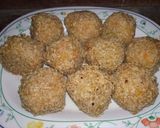 Foto langkah ke 6 dari resep Find egg in oat (bola-bola oatmeal isi telur).