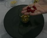A picture of step 3 of Boondi ladoo parfait.