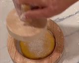 A picture of step 5 of Pumpkin donuts.