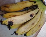 A picture of step 2 of Banana dry fruit drink.