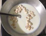 A picture of step 3 of Makhana Kheer.