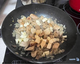 Foto del paso 2 de la receta: Raxo con queso de Arzúa, setas y cebollas
