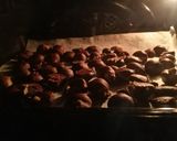 Foto del passaggio 2 della ricetta Castagne al forno