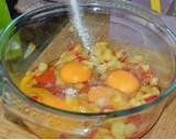 Foto del paso 3 de la receta: Pastel de papas y pimiento rojo con atún