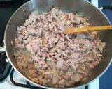 Foto del paso 3 de la receta: Carne picada de cerdo con patatas y salsa de tomate
