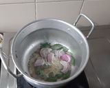 A picture of step 3 of Hurali bassaru/horse gram sambar.