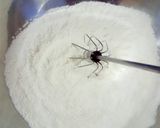 A picture of step 4 of Greek pan cake with honey.