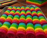 Foto langkah ke 8 dari resep Mini Roll Cake Rainbow.
