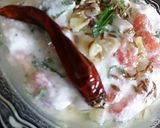 A picture of step 3 of Tarky wala raita.