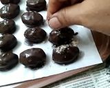 A picture of step 4 of Dates-Badam Chocolate.