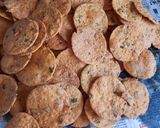 A picture of step 5 of Besan ka papad.