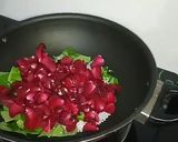 A picture of step 1 of Ready-to-eat mouth freshener.