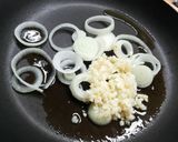 Foto langkah ke 3 dari resep Kailan Siram Udang Hitam Manis.