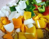 Hình bước làm 3 của món Sườn xào ớt chuông