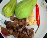 รูปขั้นตอนการทำที่ 1 ของ เห็ดหูหนูผัดฟักแม้วใส่ไข่ | Stir-Fried Wood Ear Mushrooms with Chayote and Egg