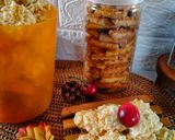 Foto langkah ke 4 dari resep Kue sagu keju.
