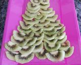 Foto del paso 1 de la receta: Árbol navideño de frutas