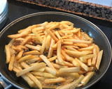 Foto del paso 1 de la receta: Bacon cheese fríes 🍟