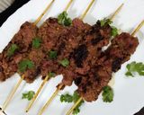 A picture of step 9 of Bihari kabab on tawa.