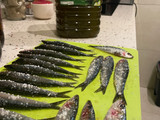 Sardinas al horno sin olor en la cocina