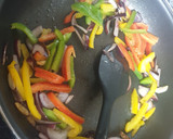 Foto del paso 3 de la receta: Pavo con pimientos