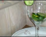 A picture of step 7 of Cucumber juice and refreshing water.