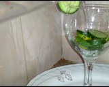 A picture of step 7 of Cucumber juice and refreshing water.
