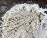 Foto langkah ke 3 dari resep 38. Enoki crispy lada hitam.