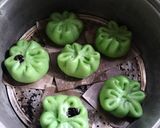 Foto langkah ke 8 dari resep Bapao Pandan Isi Cokelat.