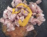 Foto del paso 2 de la receta: Cerdo en cubitos al sartén