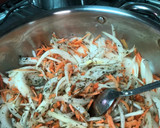 Foto del paso 3 de la receta: Salsa de pollo para tallarines