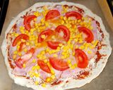 Sonkás pizza recept fázis 10 fotója