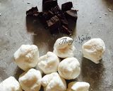 A picture of step 3 of Chocolate-Filled Glutinous Rice Balls.
