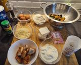 Une image de l'étape 1 de Cake ultra moelleux courgette feta poulet.