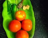 A picture of step 2 of Tomato methi dosa.