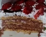Pas rețetă Tort rapid cu cremă ganache, frișca și capşuni 6 fotografie