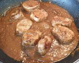 Foto del paso 5 de la receta: Solomillo de cerdo al cúrcuma con reducción de Pedro Ximénez