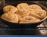Foto langkah ke 5 dari resep Garlic cheese roll.