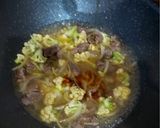 Foto langkah ke 4 dari resep Tumis Daging Sapi Kembangkol.