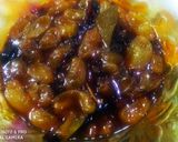 A picture of step 5 of Angoori khatti methi launji.